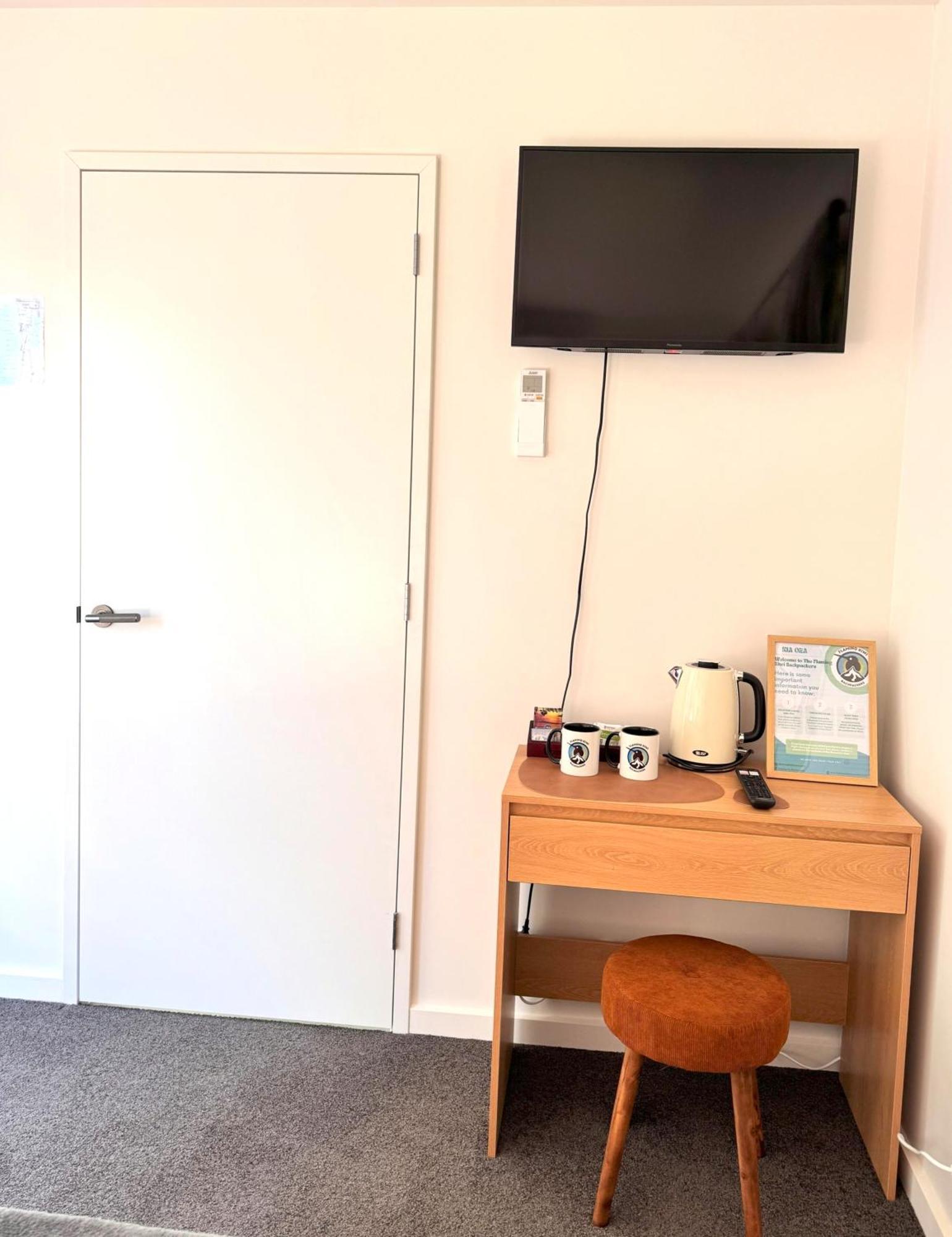 เดอะ เฟลมมิ่ง กีวี แบ็คแพ๊คเกอร์ Hostel ควีนส์ทาวน์ ภายนอก รูปภาพ