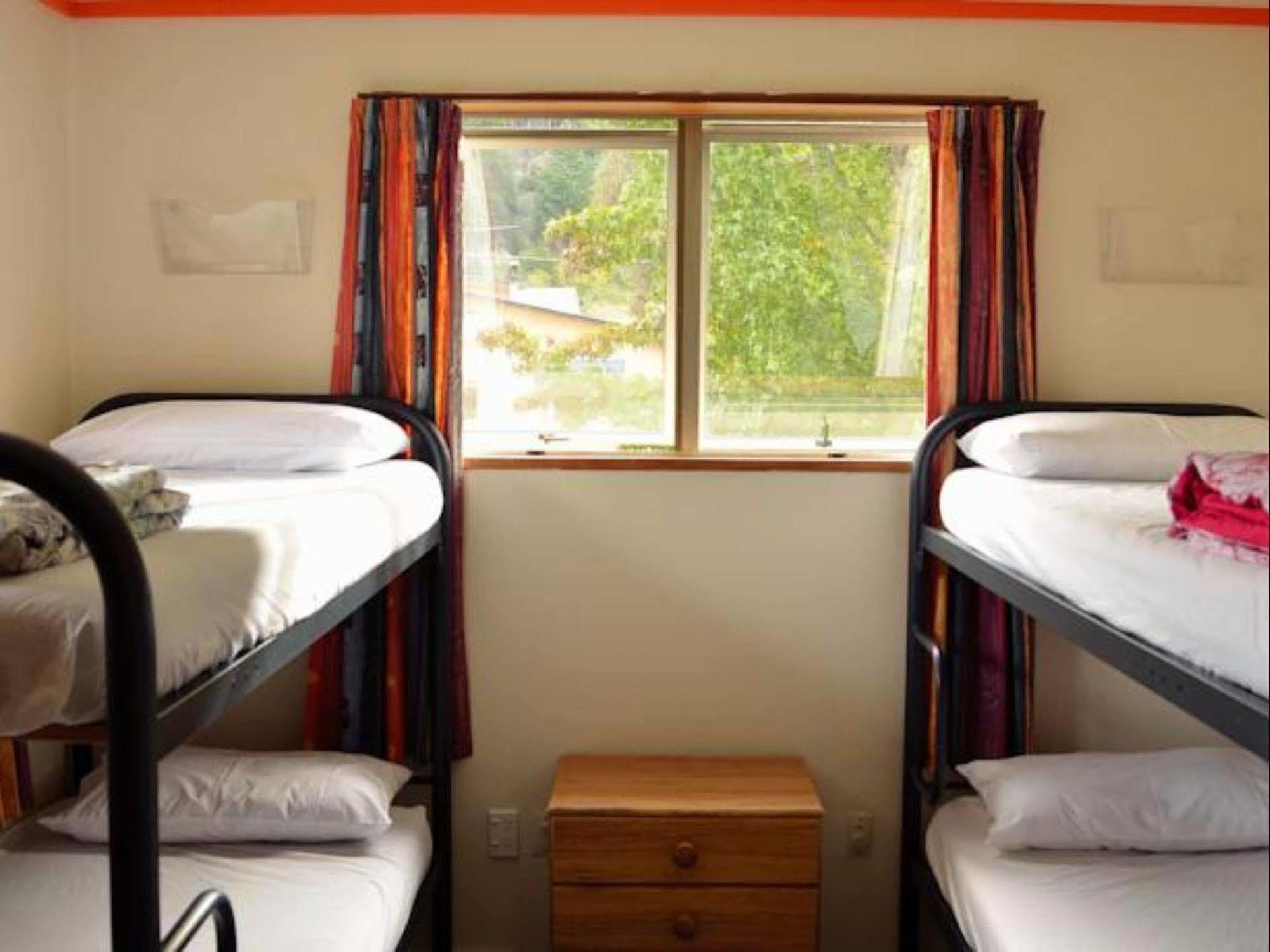 เดอะ เฟลมมิ่ง กีวี แบ็คแพ๊คเกอร์ Hostel ควีนส์ทาวน์ ภายนอก รูปภาพ