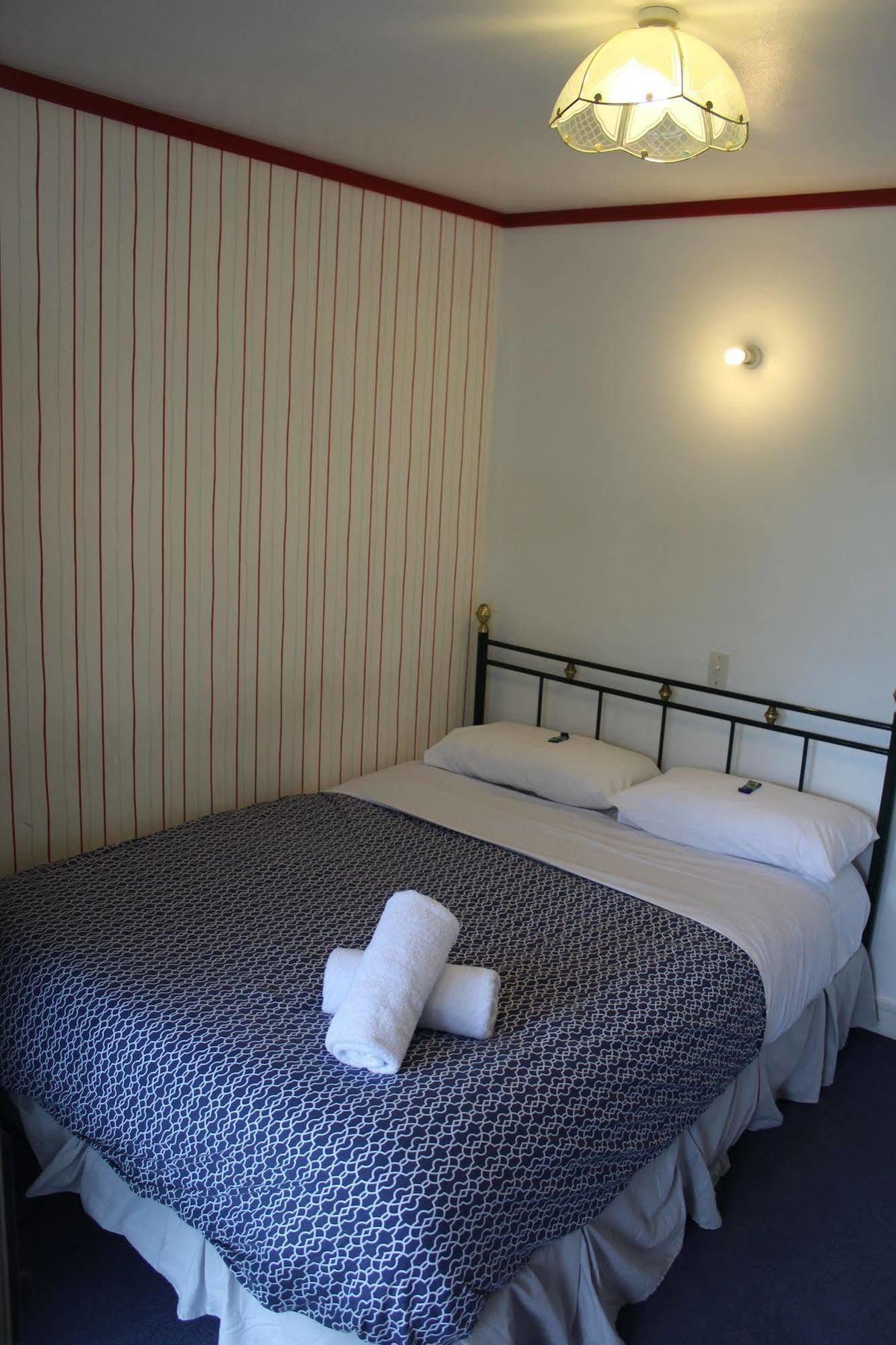 เดอะ เฟลมมิ่ง กีวี แบ็คแพ๊คเกอร์ Hostel ควีนส์ทาวน์ ภายนอก รูปภาพ